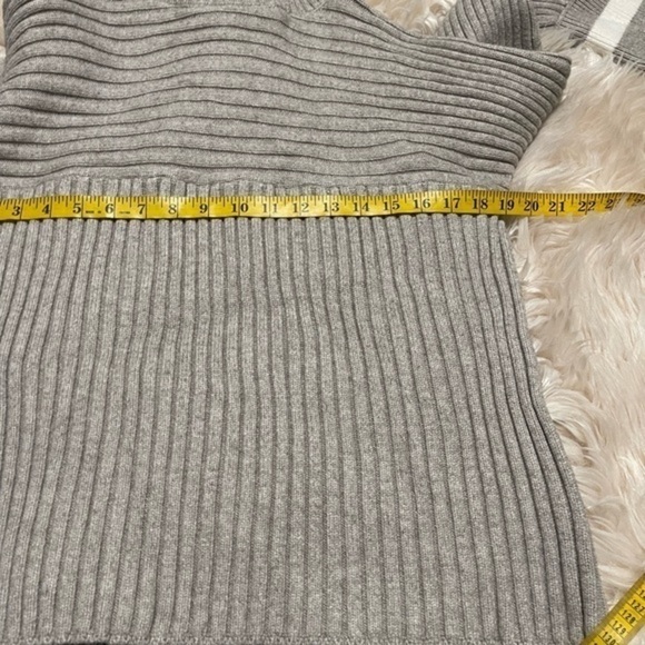 NWT The Shanty corporation turtle neck sweater - Picture 4 of 7